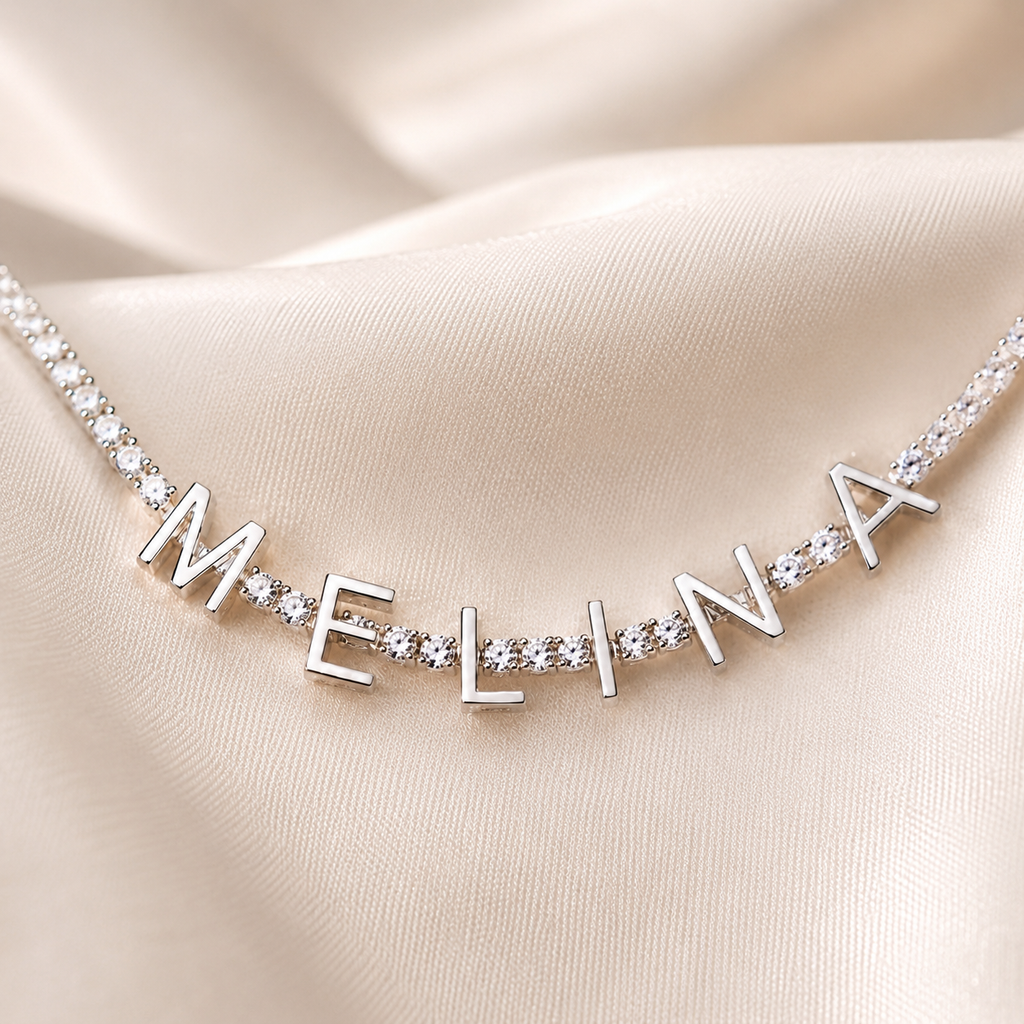 SHINING LETTER HALSKETTE
